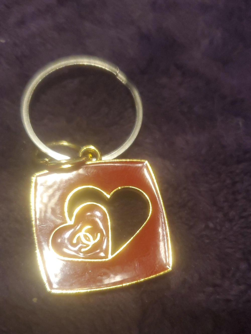 Gold-Tone Heart CC IMATATION Keyring with Red Enamel Accent